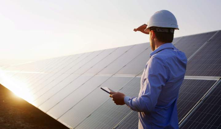 Commercial Solar Panel Installation Québec